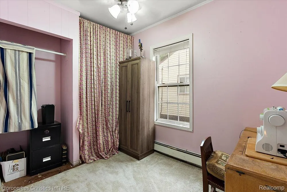 27428 Townley Street Madison Heights City, MI 48071