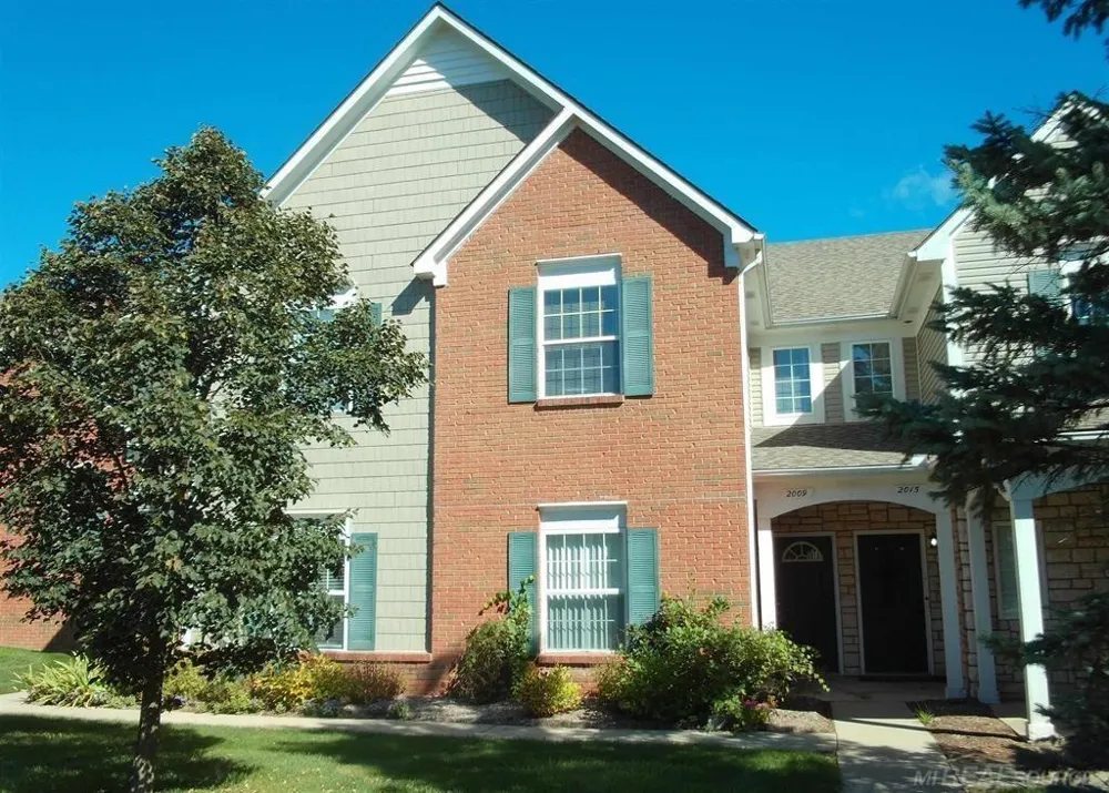 2009 Monarch Drive Shelby Charter Township, MI 48316