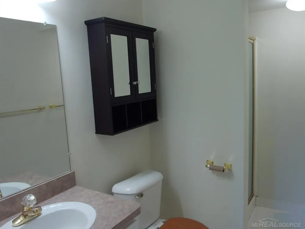 2009 Monarch Drive Shelby Charter Township, MI 48316