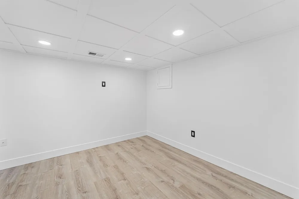 7284 S West Bayshore Drive Bingham Township, MI 49684
