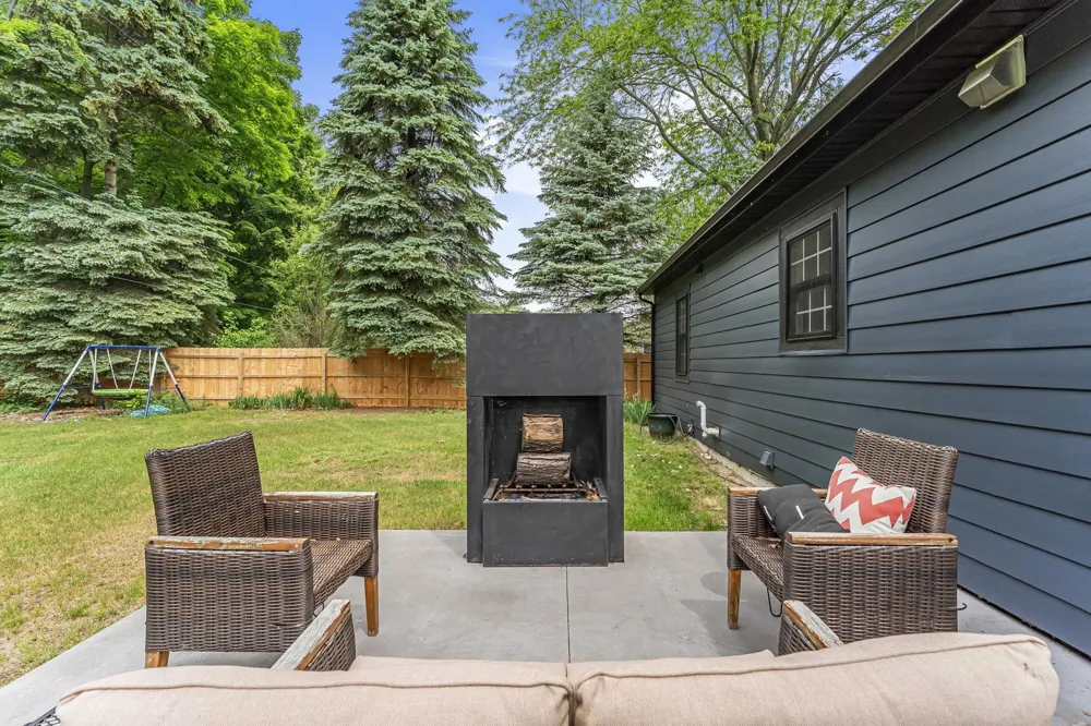 7284 S West Bayshore Drive Bingham Township, MI 49684