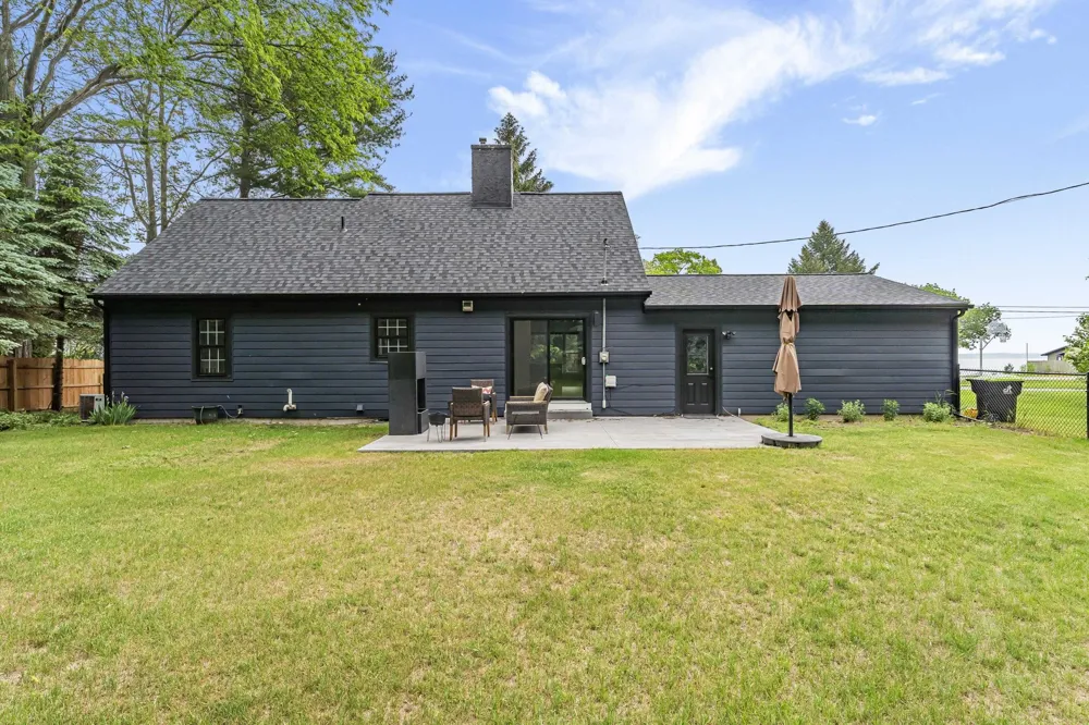 7284 S West Bayshore Drive Bingham Township, MI 49684