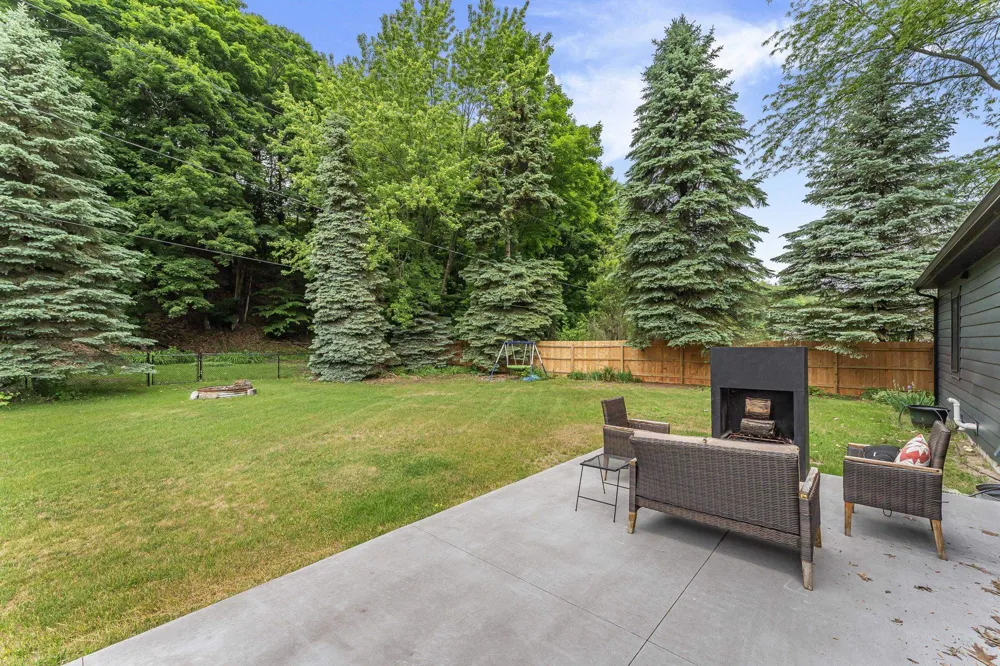 7284 S West Bayshore Drive Bingham Township, MI 49684