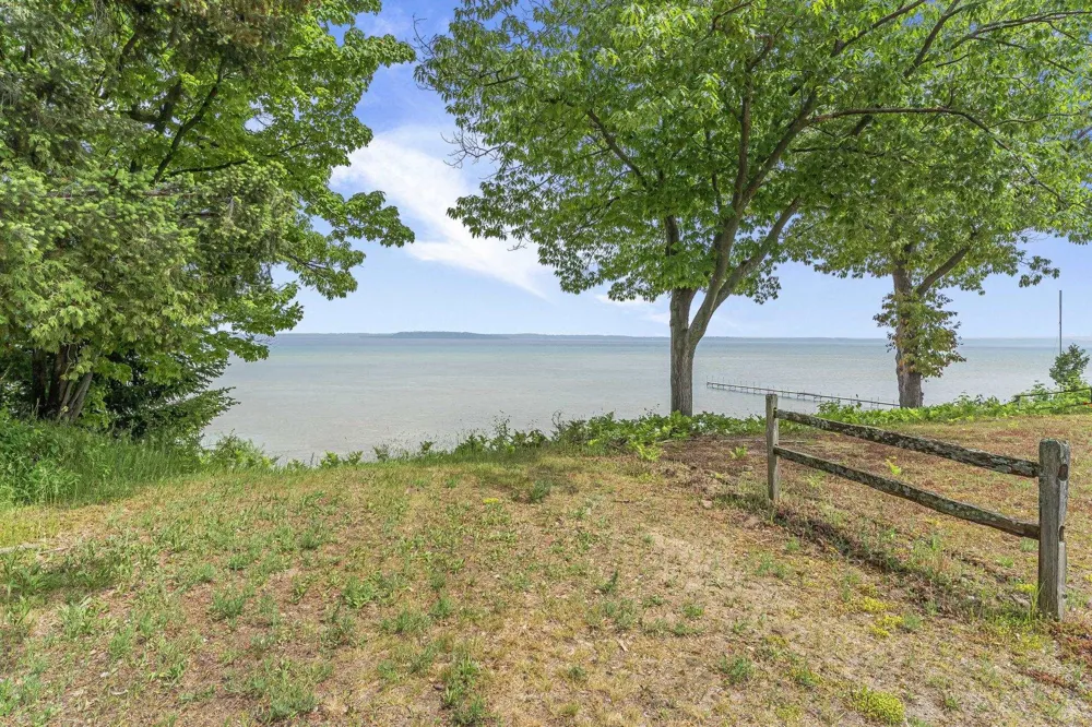 7284 S West Bayshore Drive Bingham Township, MI 49684