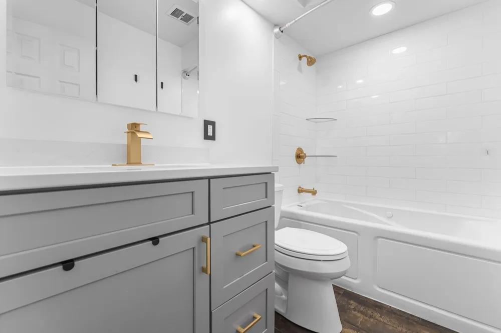 7284 S West Bayshore Drive Bingham Township, MI 49684
