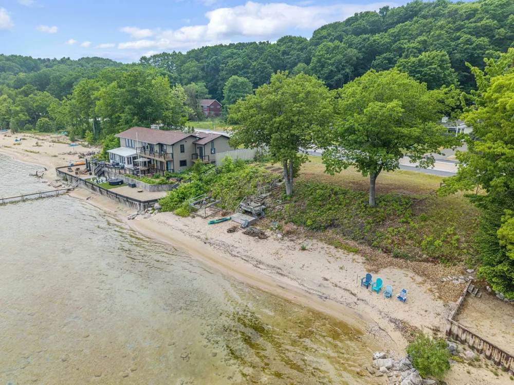 7284 S West Bayshore Drive Bingham Township, MI 49684