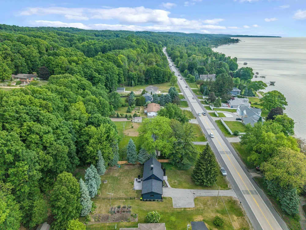7284 S West Bayshore Drive Bingham Township, MI 49684