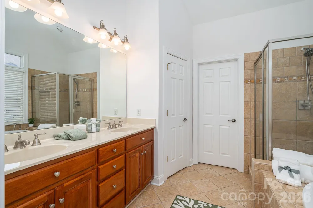 4017 Foxes Trail Cramerton, NC 28032