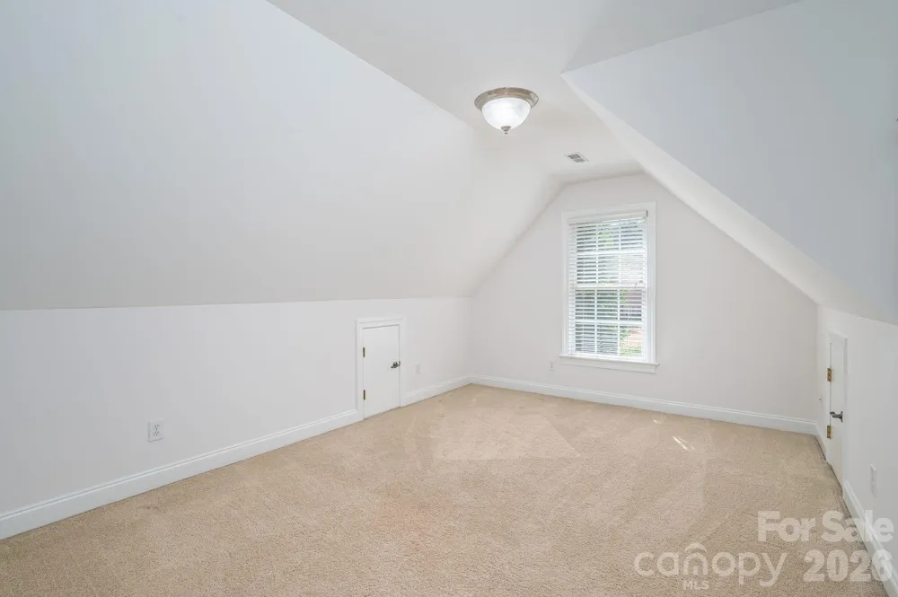 4017 Foxes Trail Cramerton, NC 28032