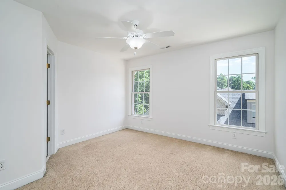 4017 Foxes Trail Cramerton, NC 28032