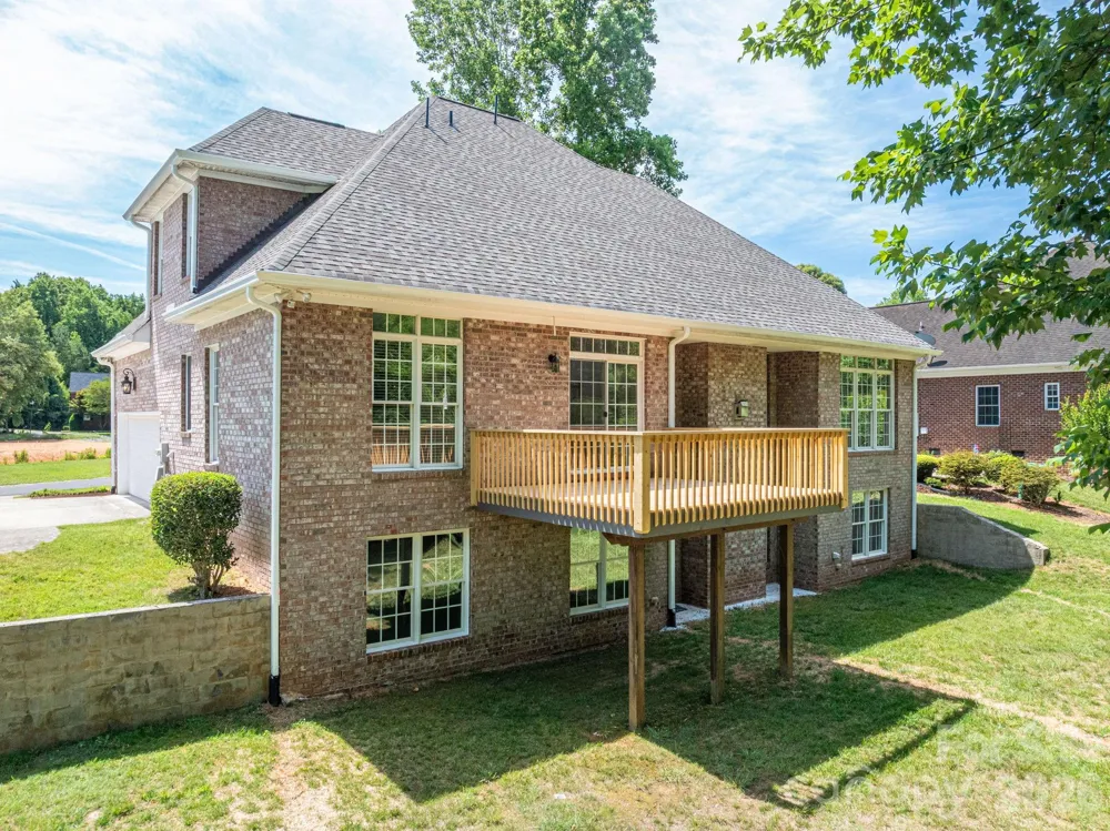 4017 Foxes Trail Cramerton, NC 28032