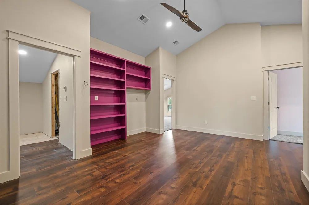 412 Vz County Road 1413 Van, TX 75790