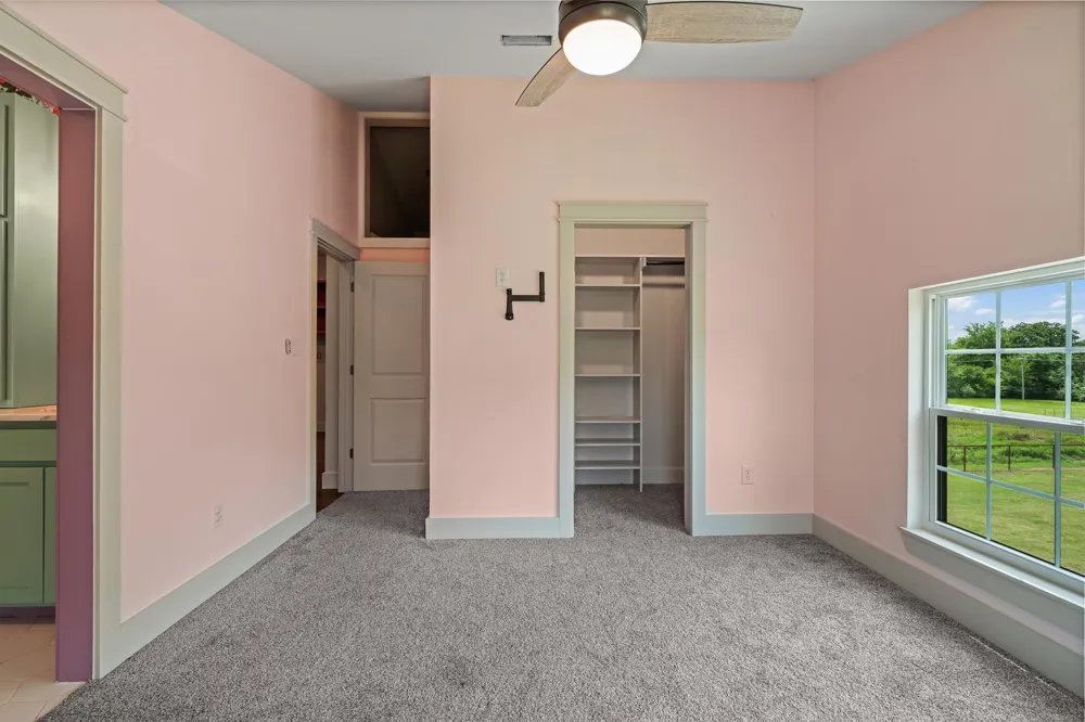 412 Vz County Road 1413 Van, TX 75790