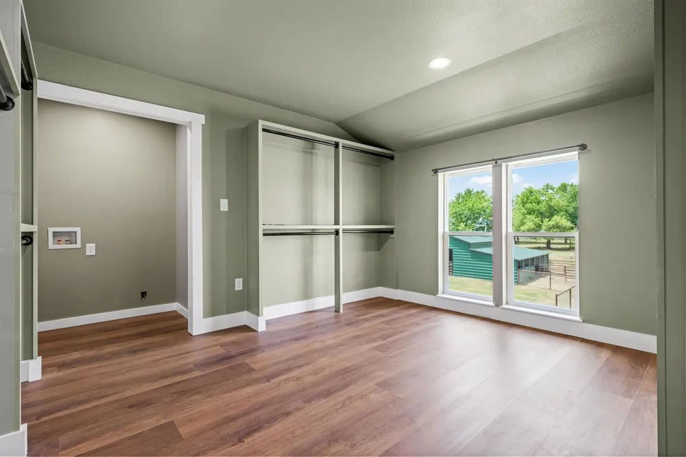 412 Vz County Road 1413 Van, TX 75790