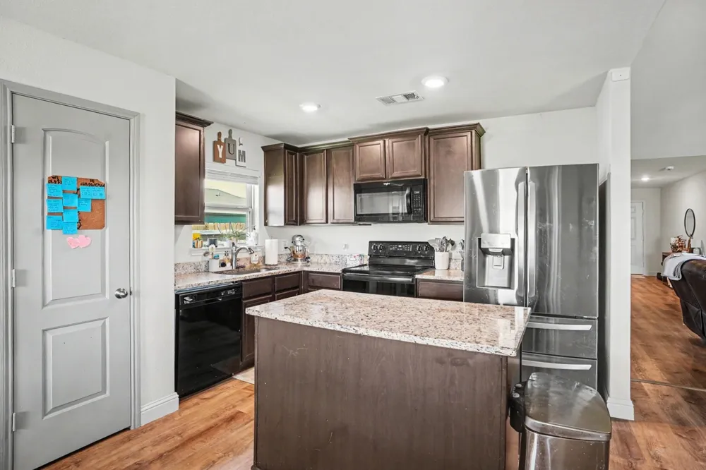 106 Patton Lane Venus, TX 76084
