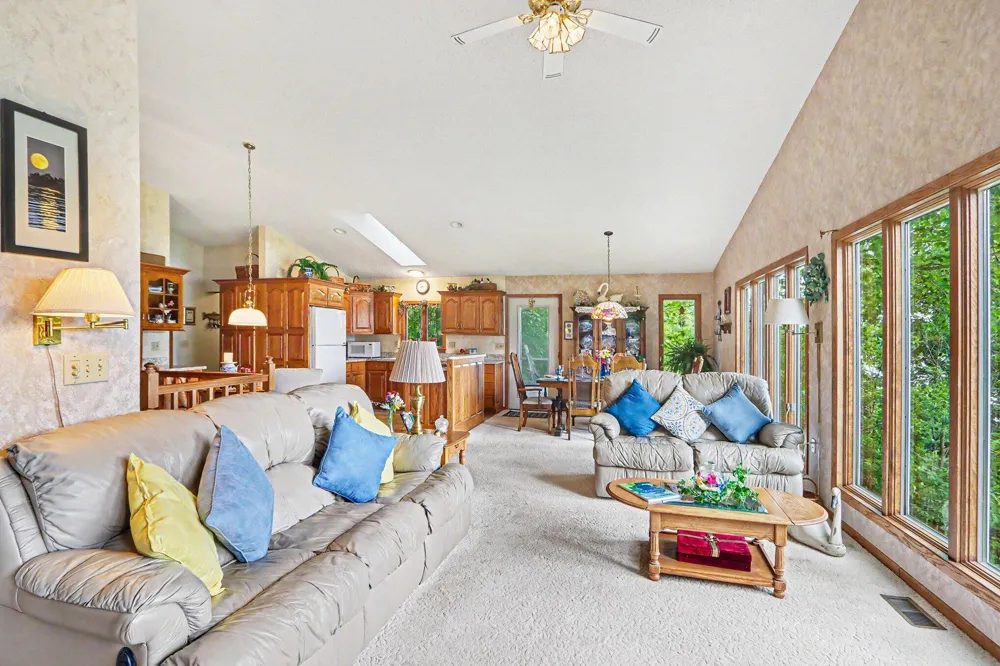 47135 Lakeview Drive Lawrence Township, MI 49064