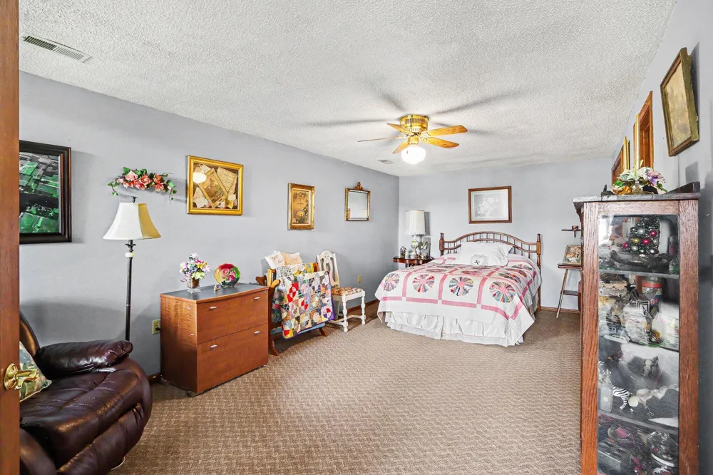 47135 Lakeview Drive Lawrence Township, MI 49064