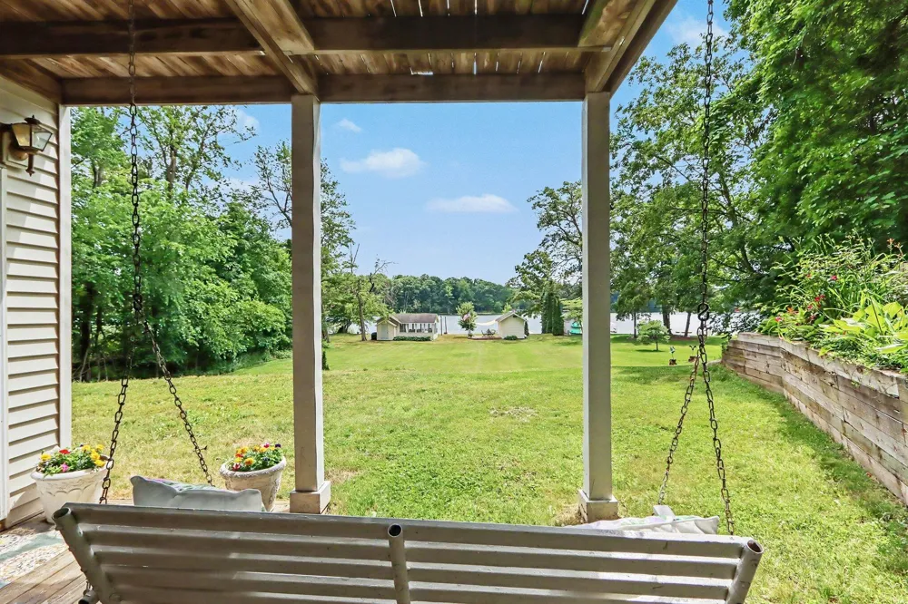 47135 Lakeview Drive Lawrence Township, MI 49064