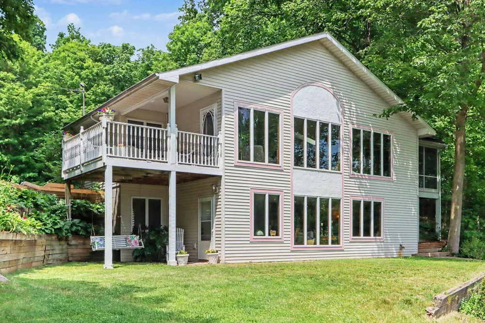 47135 Lakeview Drive Lawrence Township, MI 49064