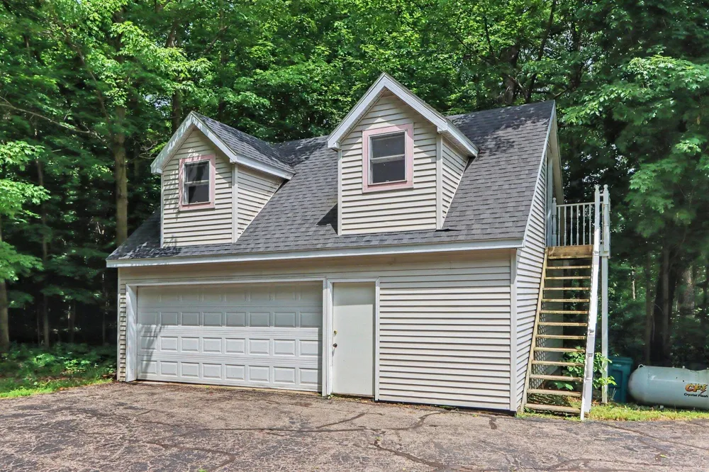 47135 Lakeview Drive Lawrence Township, MI 49064