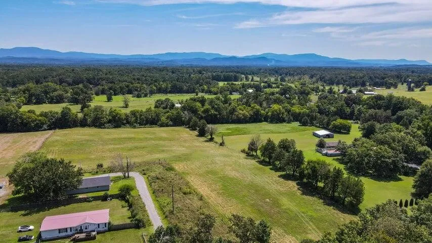 953 Cedar Springs Road SE Cleveland, TN 37323