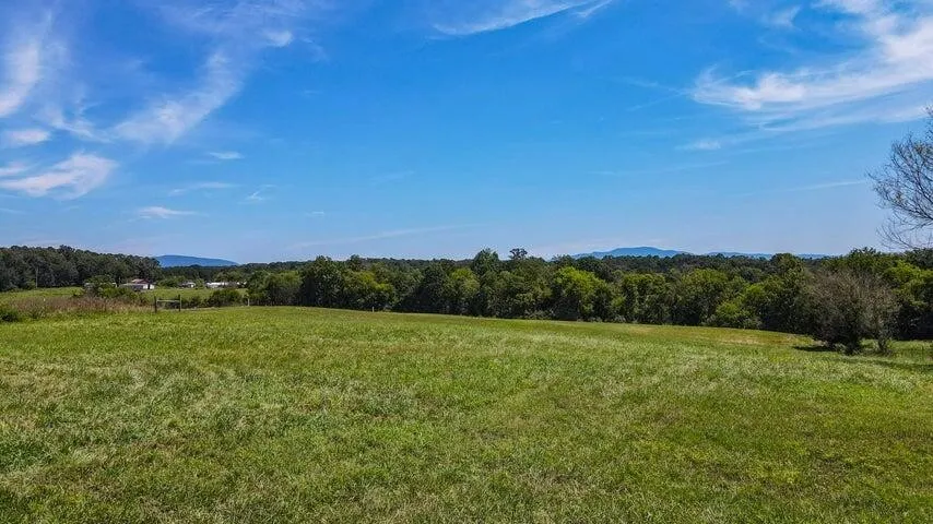 953 Cedar Springs Road SE Cleveland, TN 37323