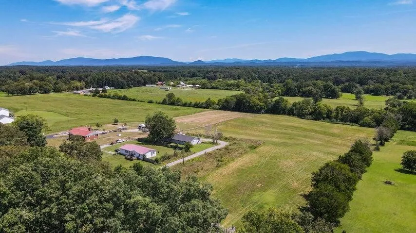 953 Cedar Springs Road SE Cleveland, TN 37323