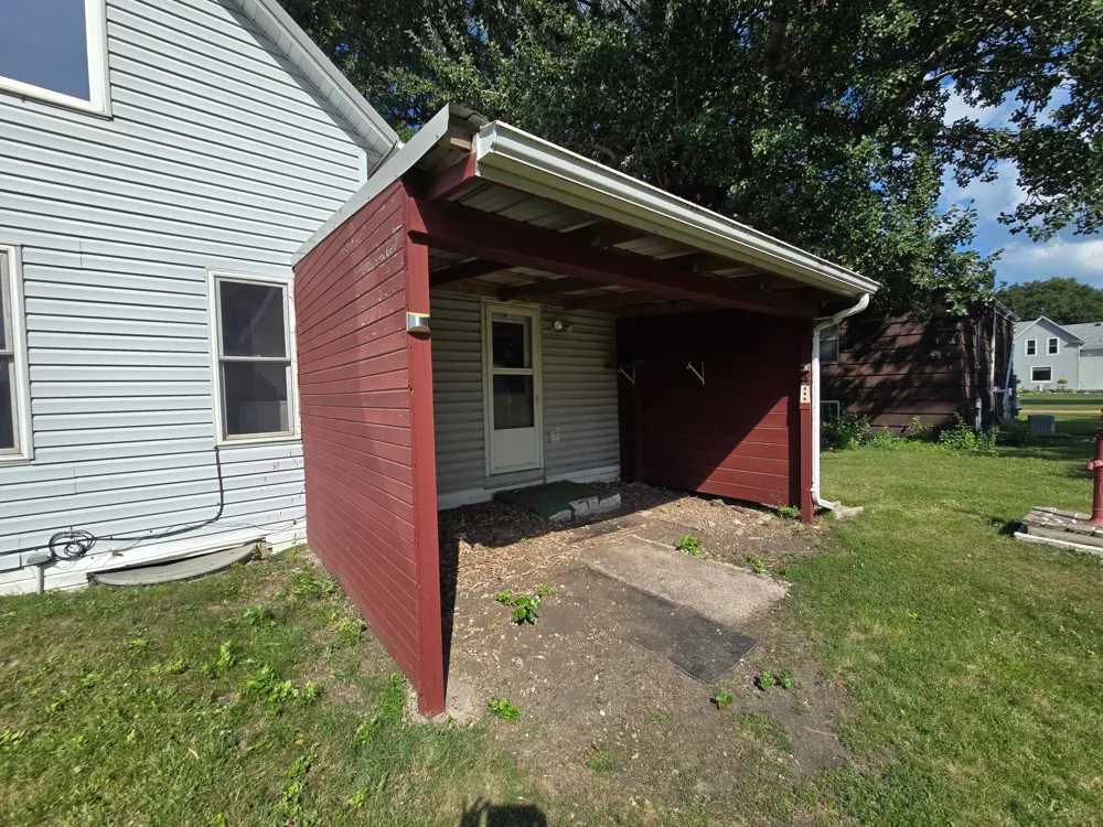 401 10th Street Brewster, MN 56119