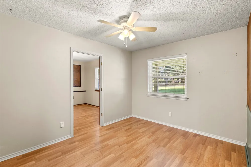 103 Cedar Drive Oak Leaf, TX 75154