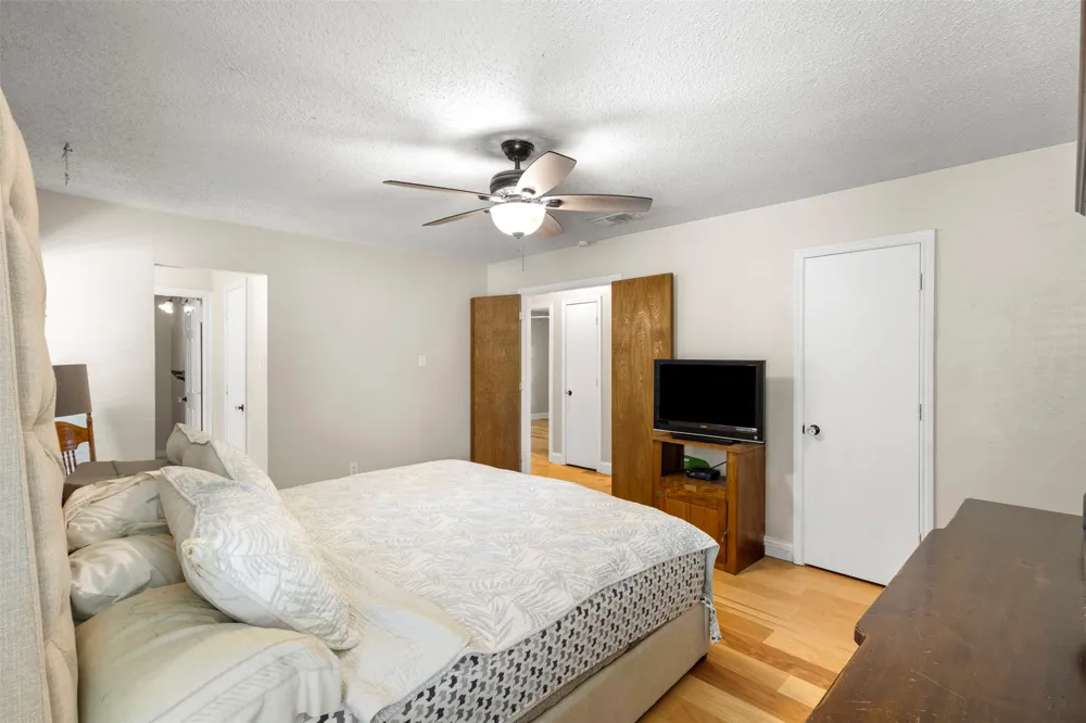 103 Cedar Drive Oak Leaf, TX 75154