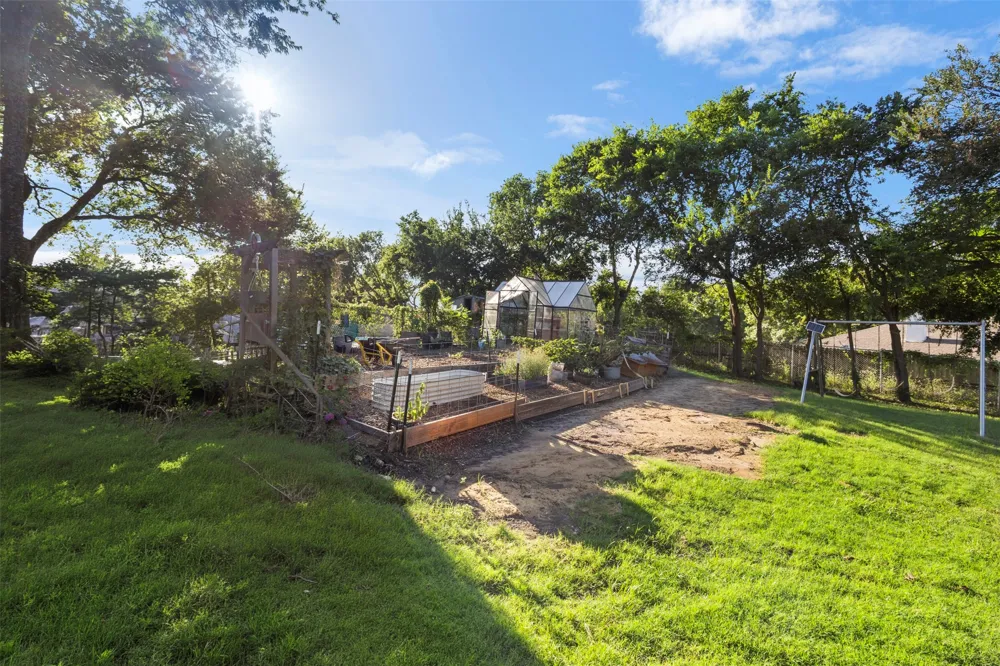 103 Cedar Drive Oak Leaf, TX 75154