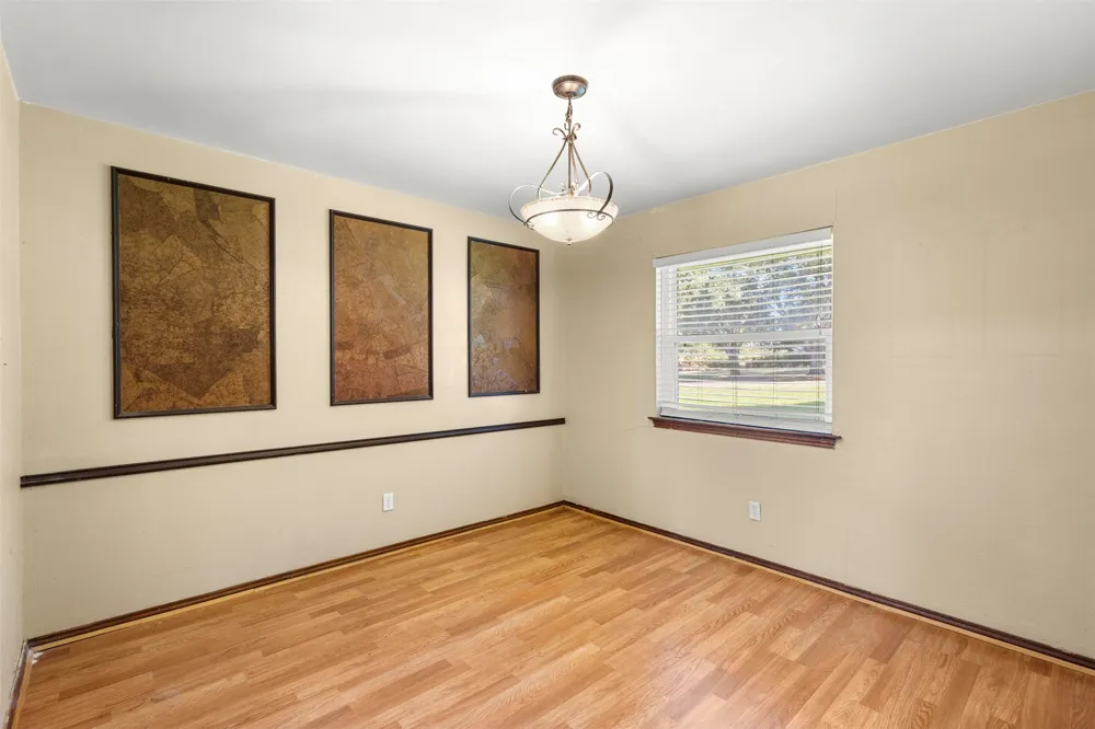 103 Cedar Drive Oak Leaf, TX 75154