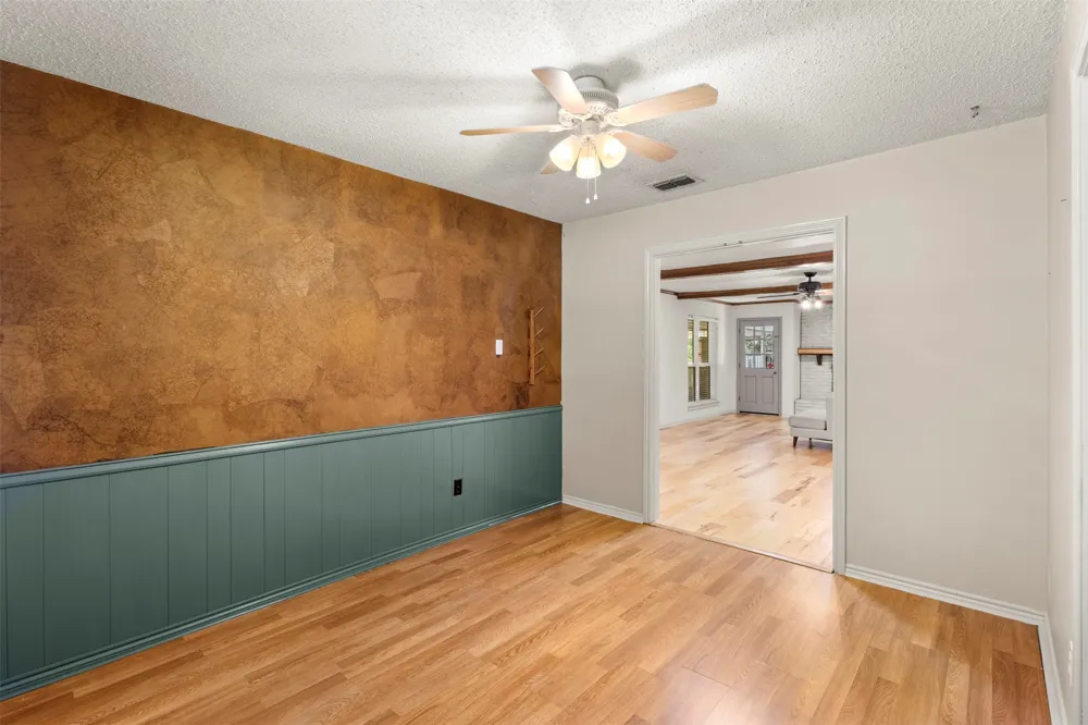 103 Cedar Drive Oak Leaf, TX 75154
