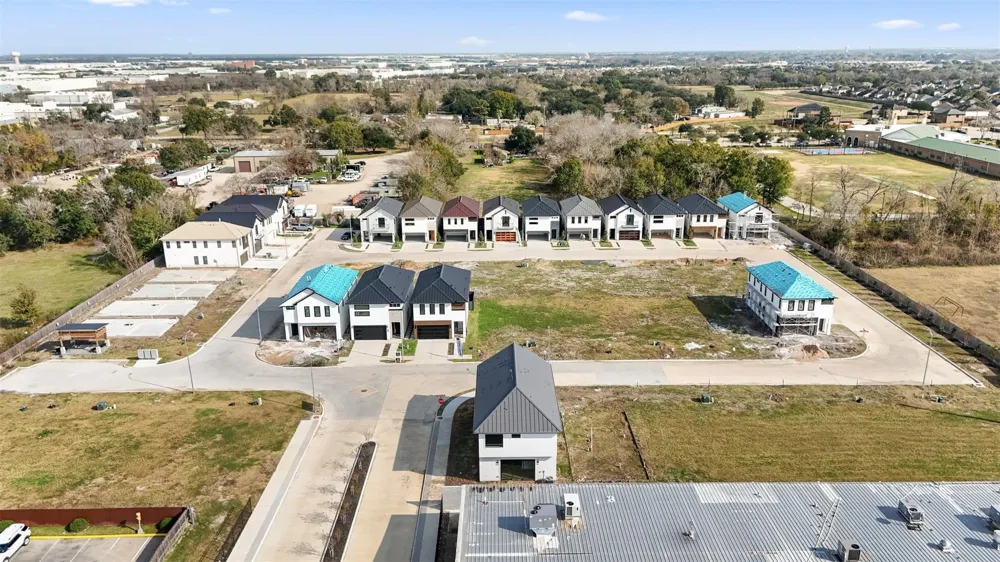 619 Rolling Oaks Stafford, TX 77477