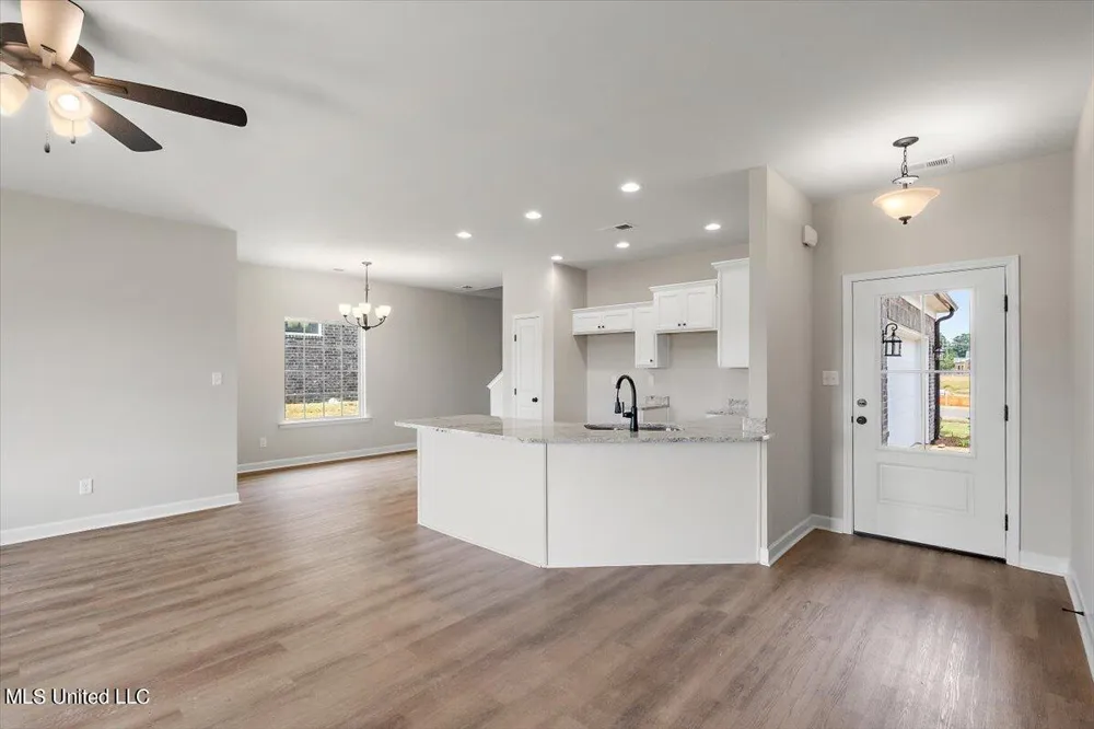 6345 River Lane Walls, MS 38680