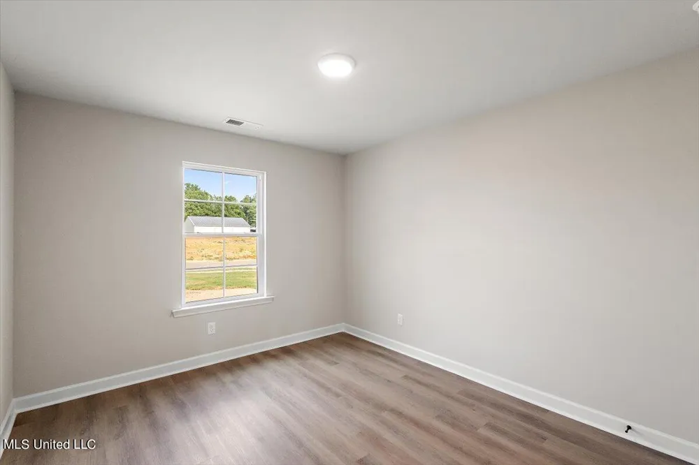 6345 River Lane Walls, MS 38680