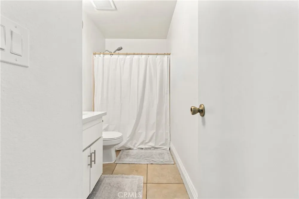 3900 W Hazard #A Santa Ana, CA 92703