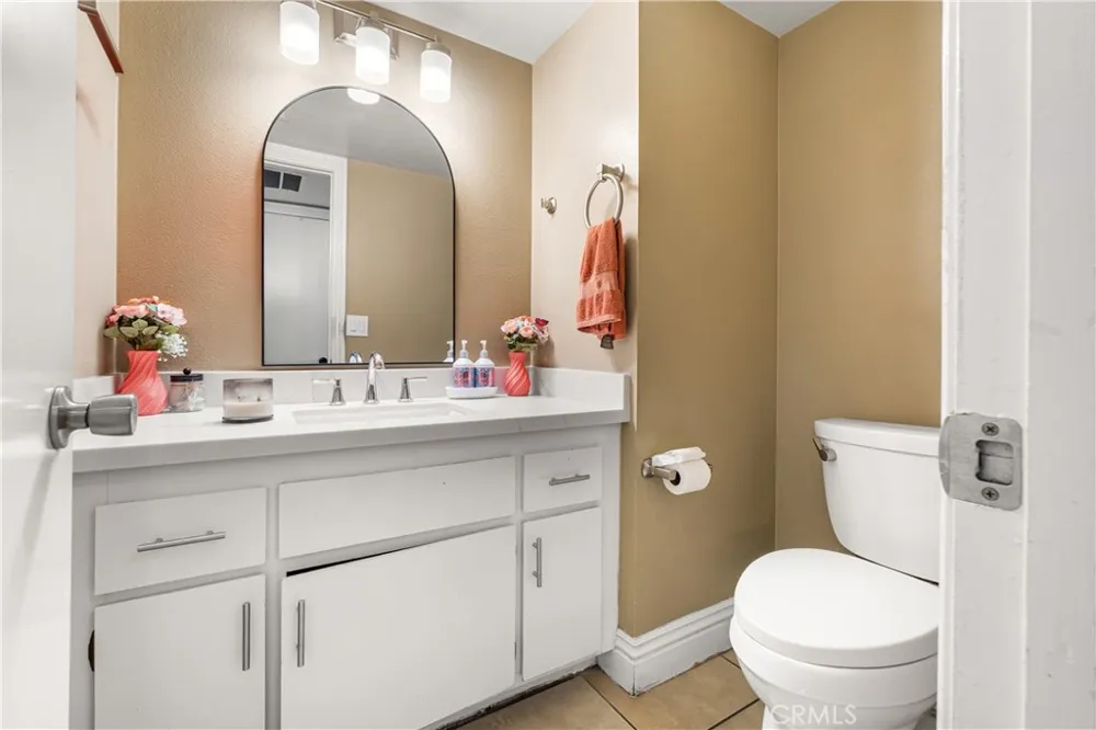 3900 W Hazard #A Santa Ana, CA 92703