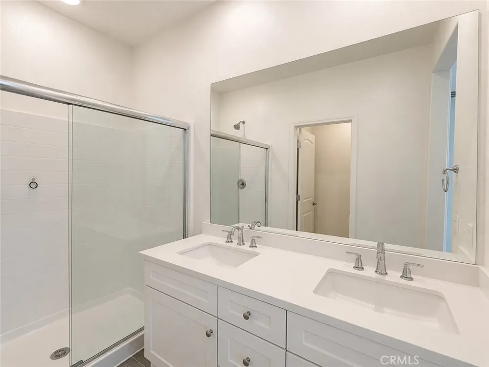 14549 Sienna Eastvale, CA 92880