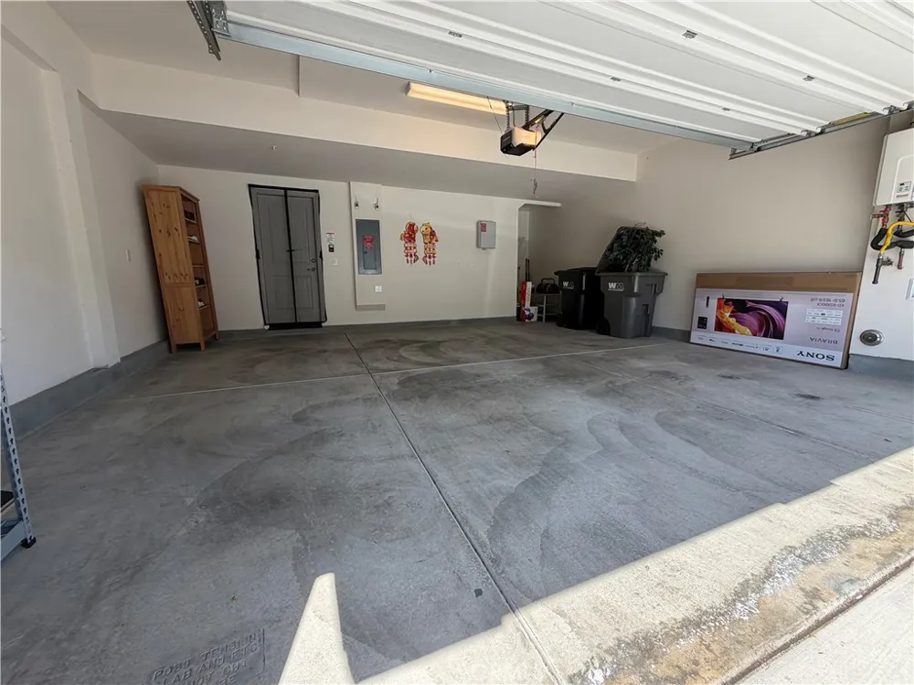 14549 Sienna Eastvale, CA 92880