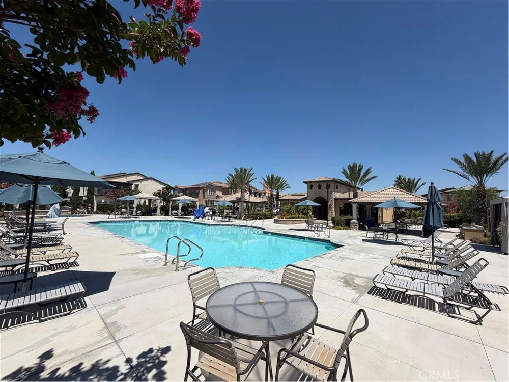 14549 Sienna Eastvale, CA 92880