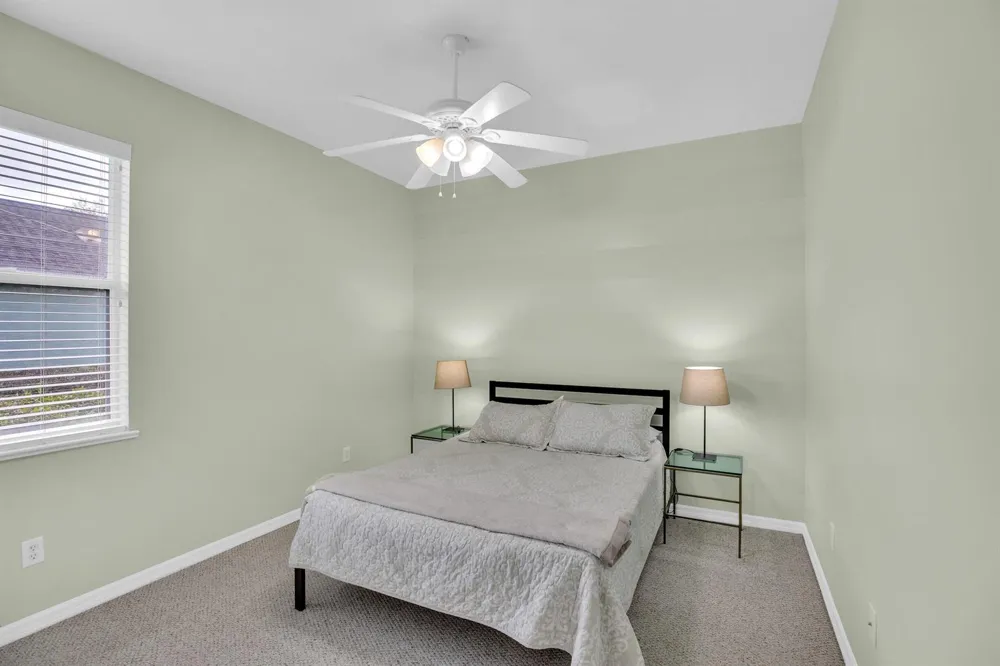 240 SW Champagne Ct Court SW Vero Beach, FL 32968