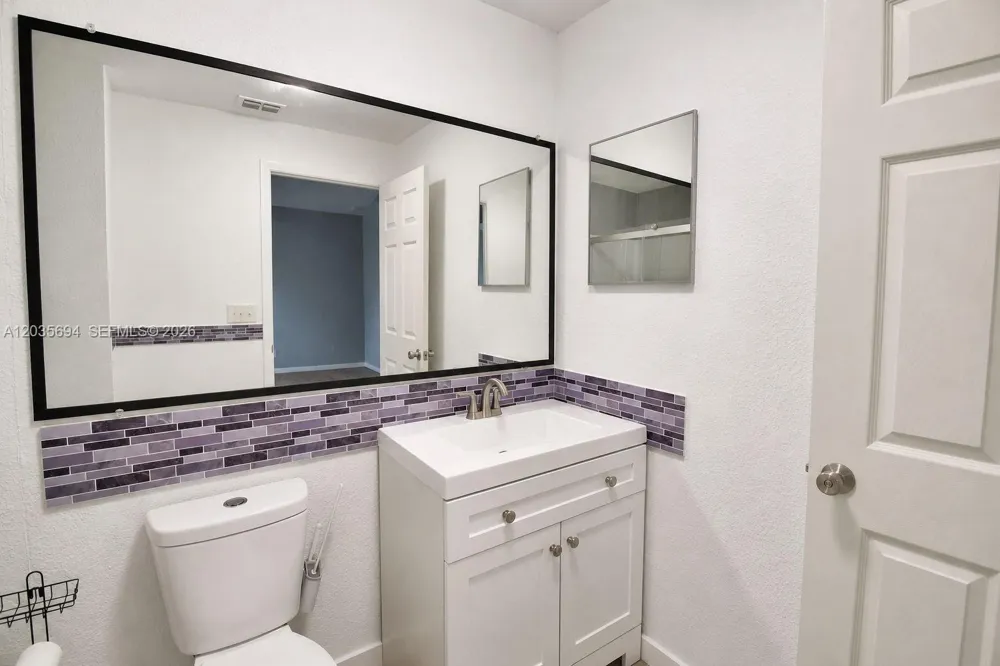 208 Center Street Other City - In The State Of Florida, FL 33823