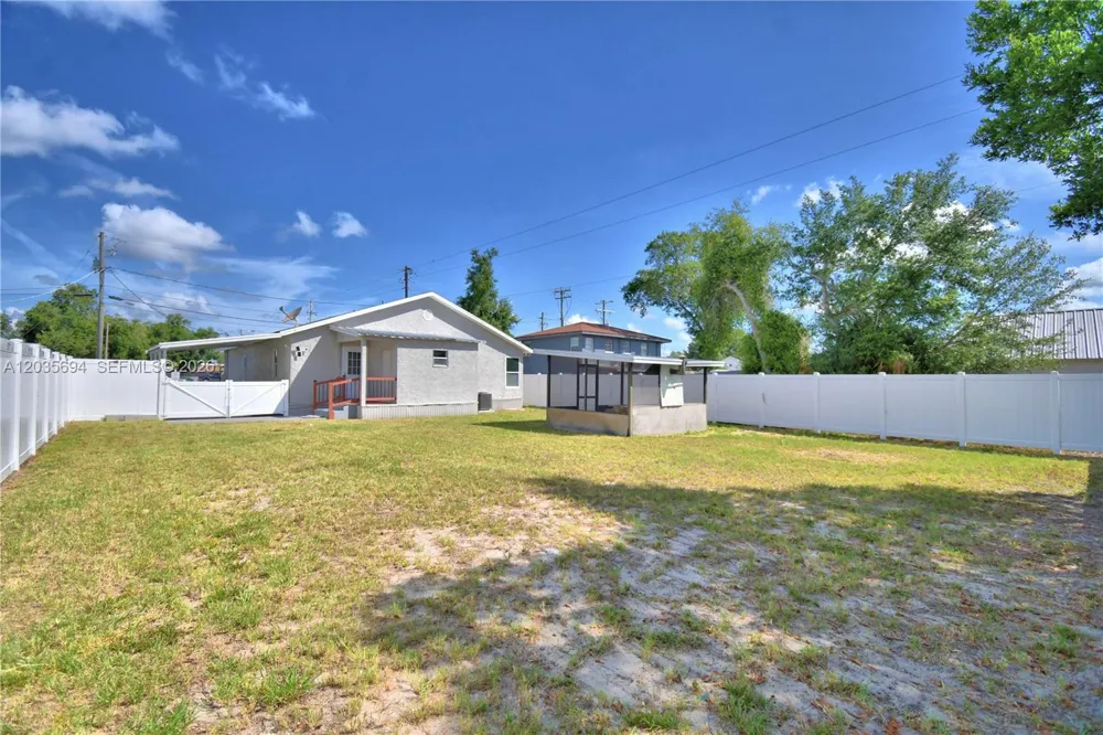 208 Center Street Other City - In The State Of Florida, FL 33823