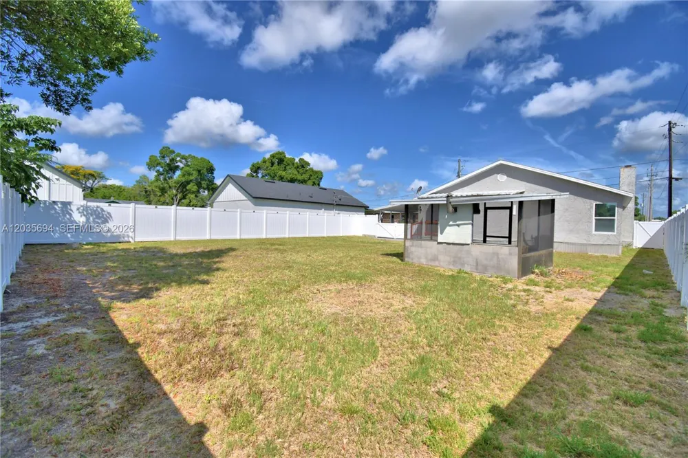 208 Center Street Other City - In The State Of Florida, FL 33823