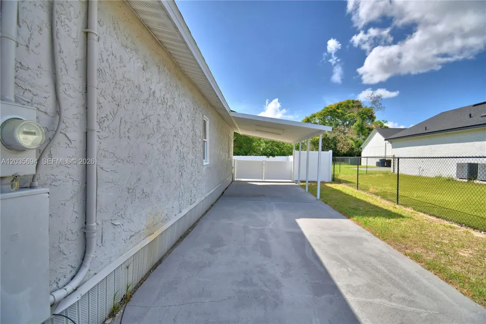 208 Center Street Other City - In The State Of Florida, FL 33823