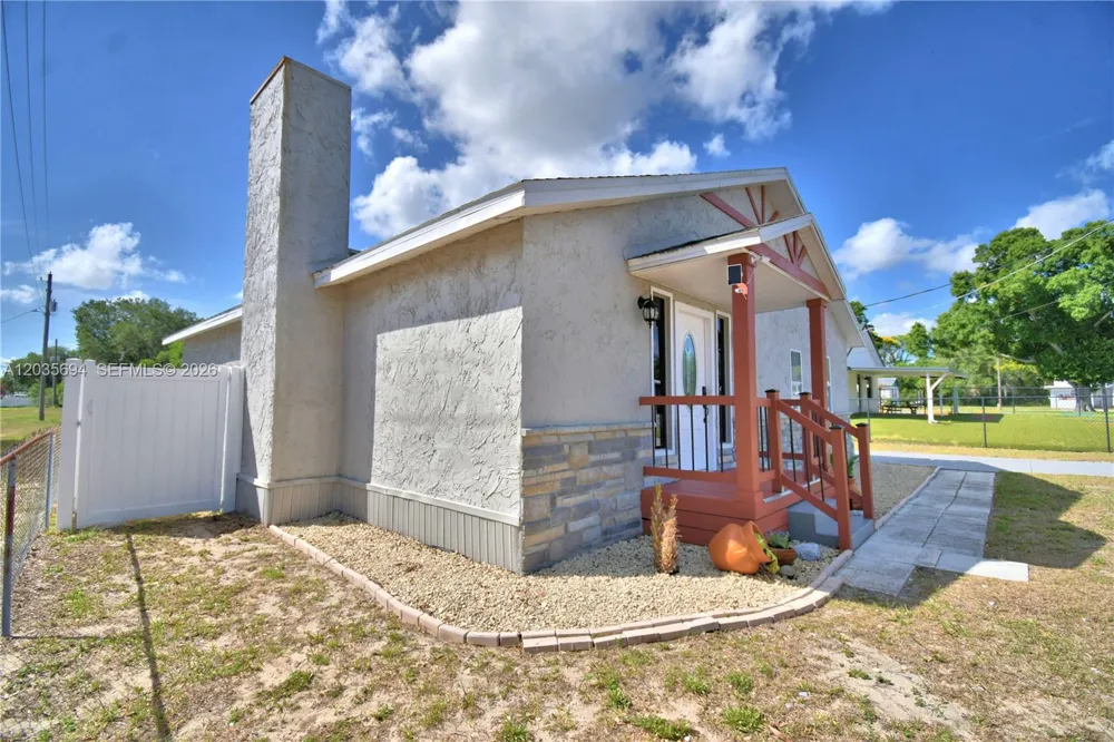 208 Center Street Other City - In The State Of Florida, FL 33823