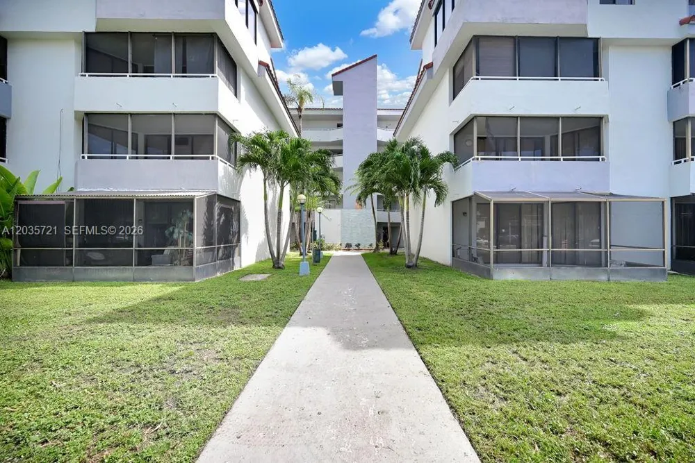 8255 SW 152nd Ave #E-312 Miami, FL 33193