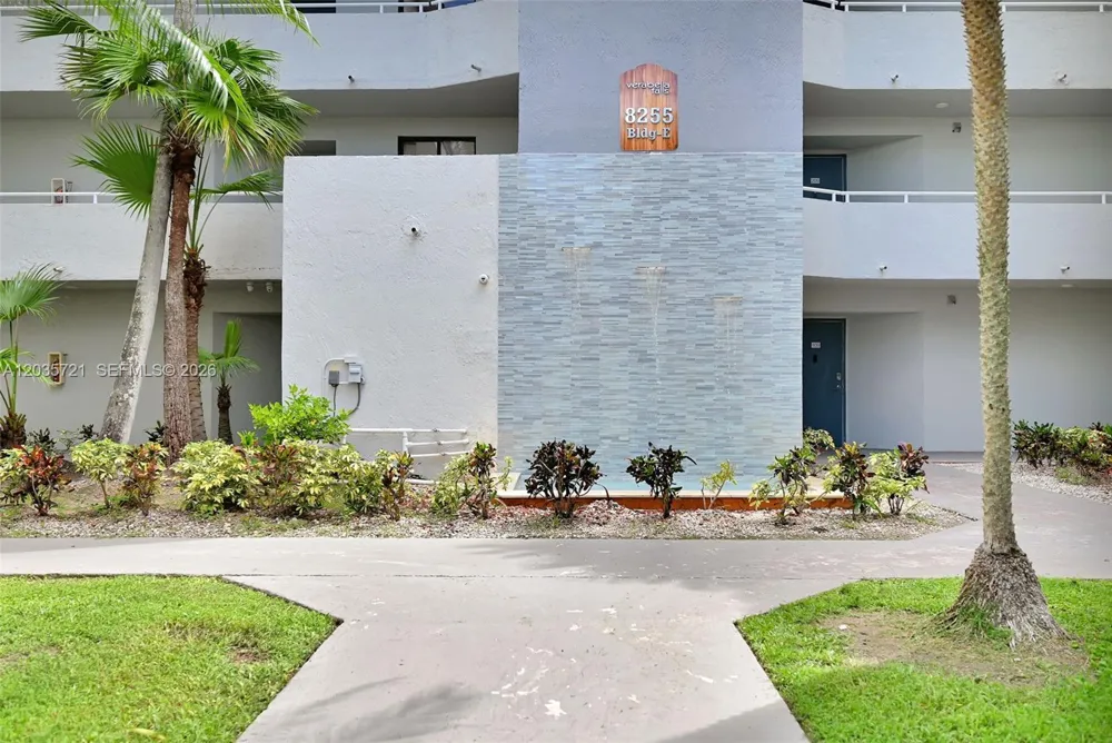 8255 SW 152nd Ave #E-312 Miami, FL 33193