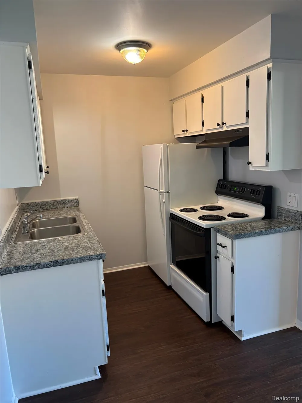 1875 Michigan Avenue #6 Marysville City, MI 48040